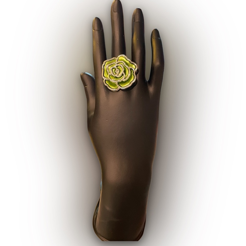Adjustable Green Rose Ring